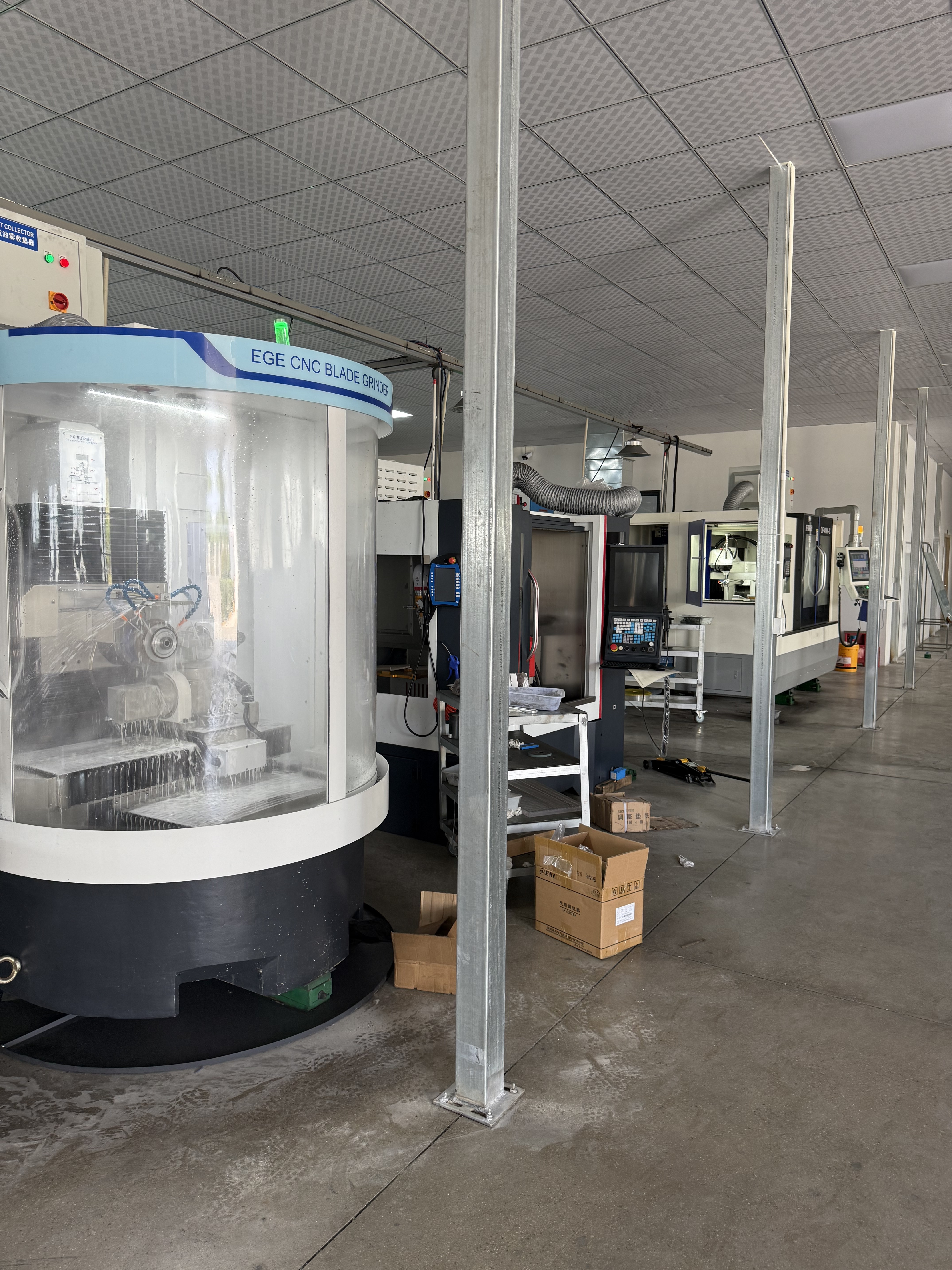 Chengdu Lian Xiang New Material CO.,LTD. ligne de production en usine